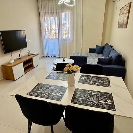 Lägenhet New Bazaar Cozy 4