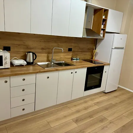 Lägenhet New Bazaar Cozy 4 *