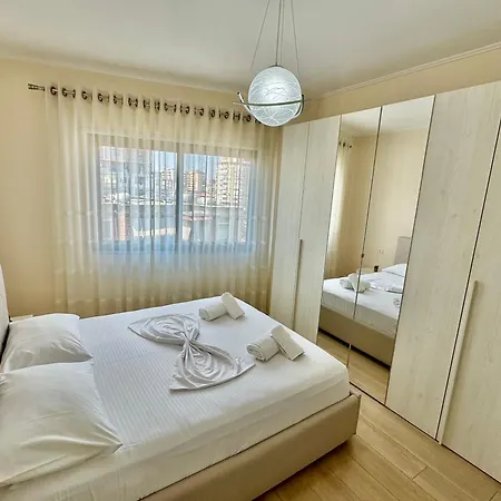 New Bazaar Cozy 4 * Tirana